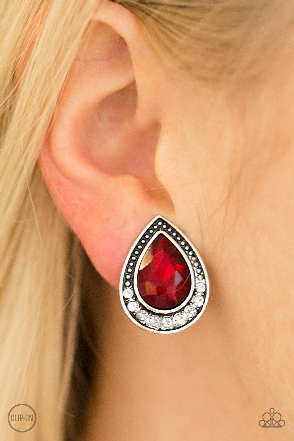 Paparazzi ♥ Radiantly Ravishing - Red Clip-On ♥  Clip-On