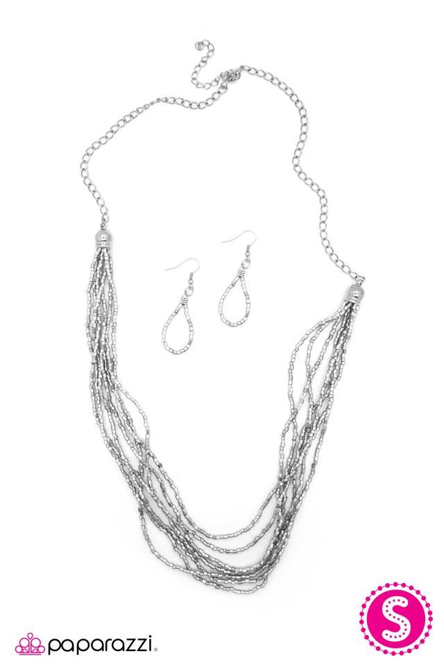 Paparazzi ♥ Shimmer and Spice - Silver ♥ Necklace