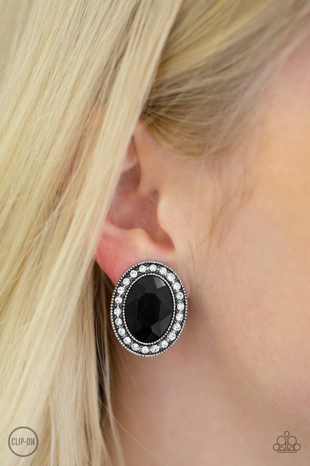 Paparazzi ♥ Titanic Treasure - Black Clip-On ♥  Clip-On