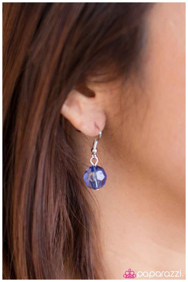 Paparazzi ♥ Into the Deep - Blue ♥ Necklace