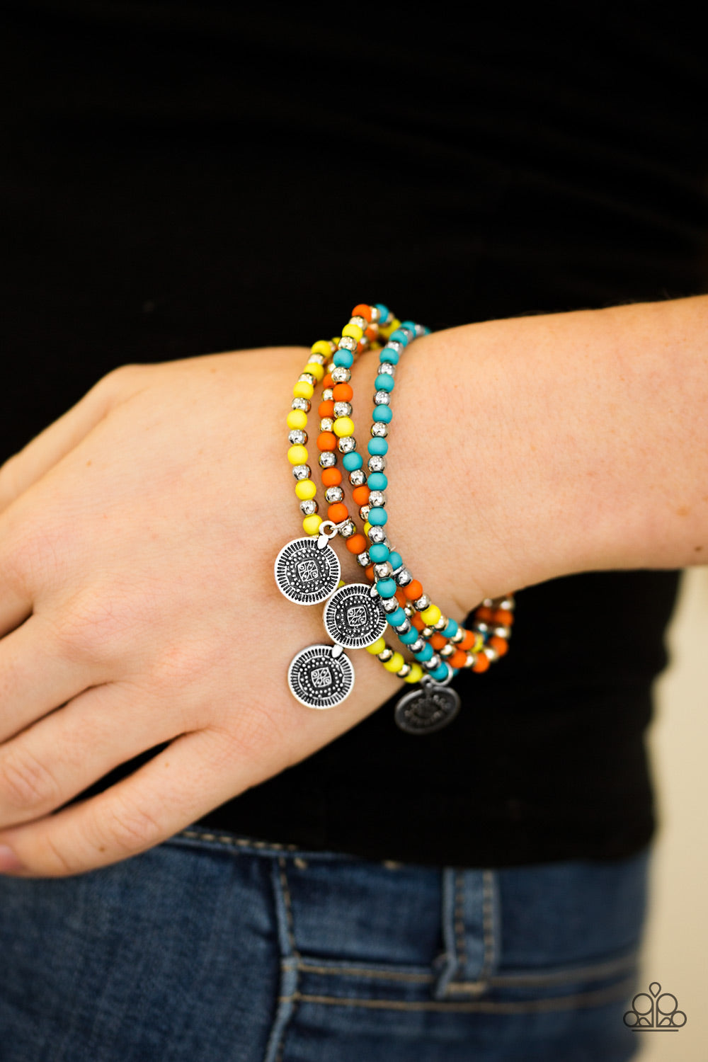 Paparazzi ♥ Gypsy Globetrotter - Multi ♥  Bracelet
