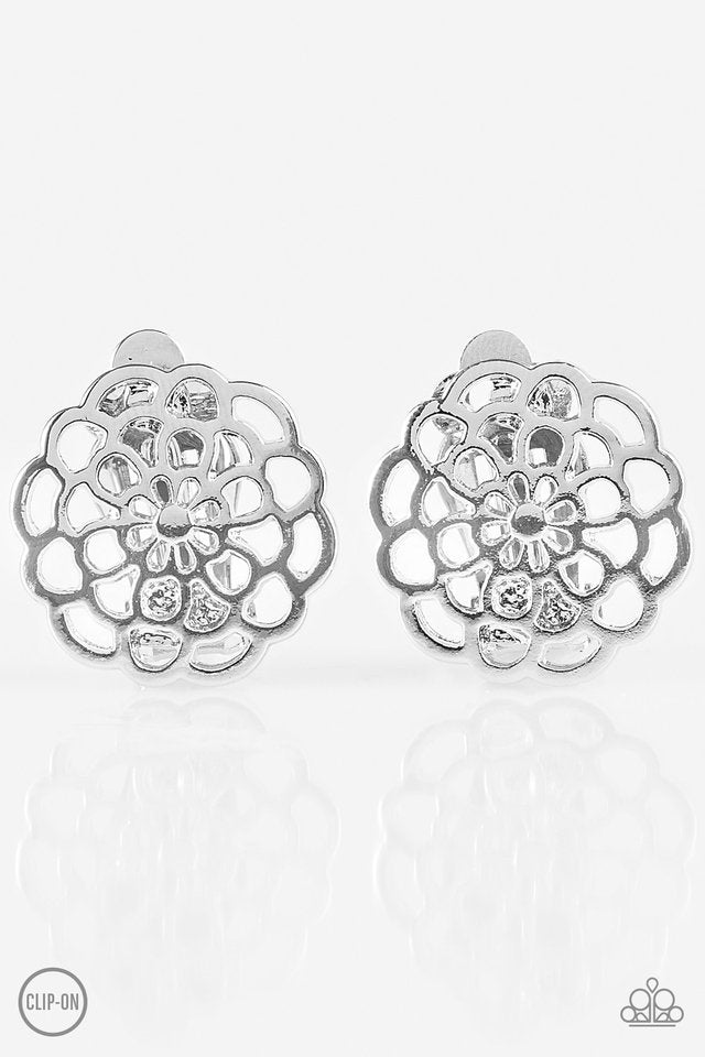 carefree-carnation-silver-clip-on-p5co-svxx-047xx