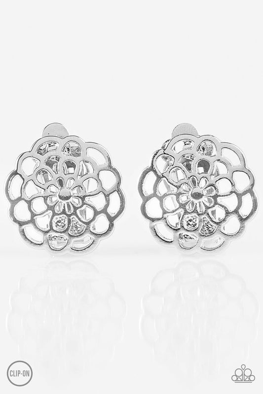 carefree-carnation-silver-clip-on-p5co-svxx-047xx