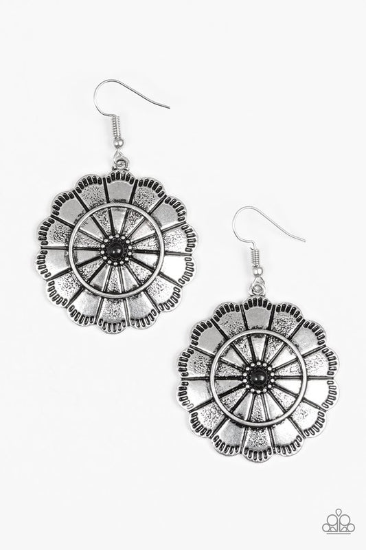 im-no-wallflower-black-p5wh-bkxx-137xx