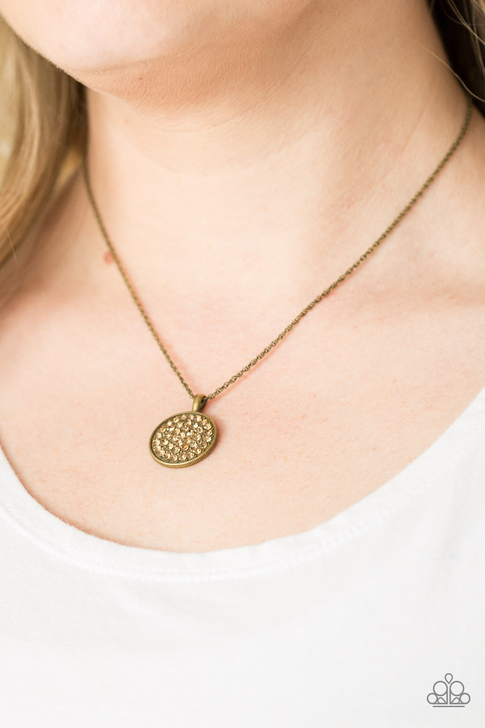 Paparazzi ♥ Believe In Glitter - Brass ♥  Necklace