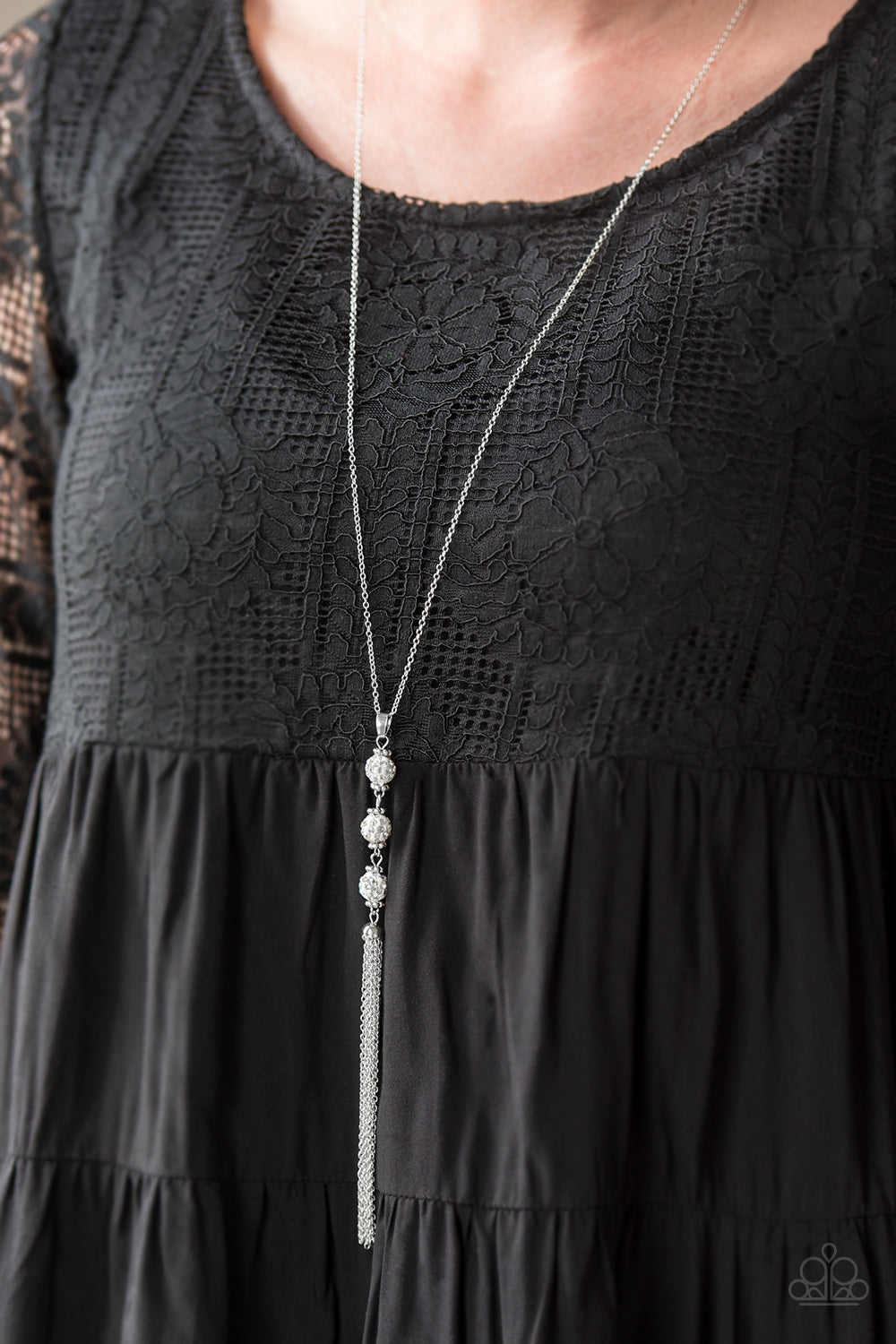 Paparazzi ♥ The DIVA Wears Prada - White ♥  Necklace