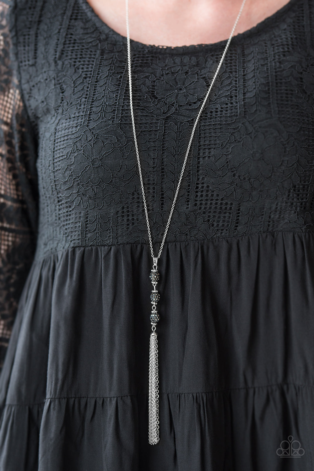 Paparazzi ♥ The DIVA Wears Prada - Silver ♥  Necklace