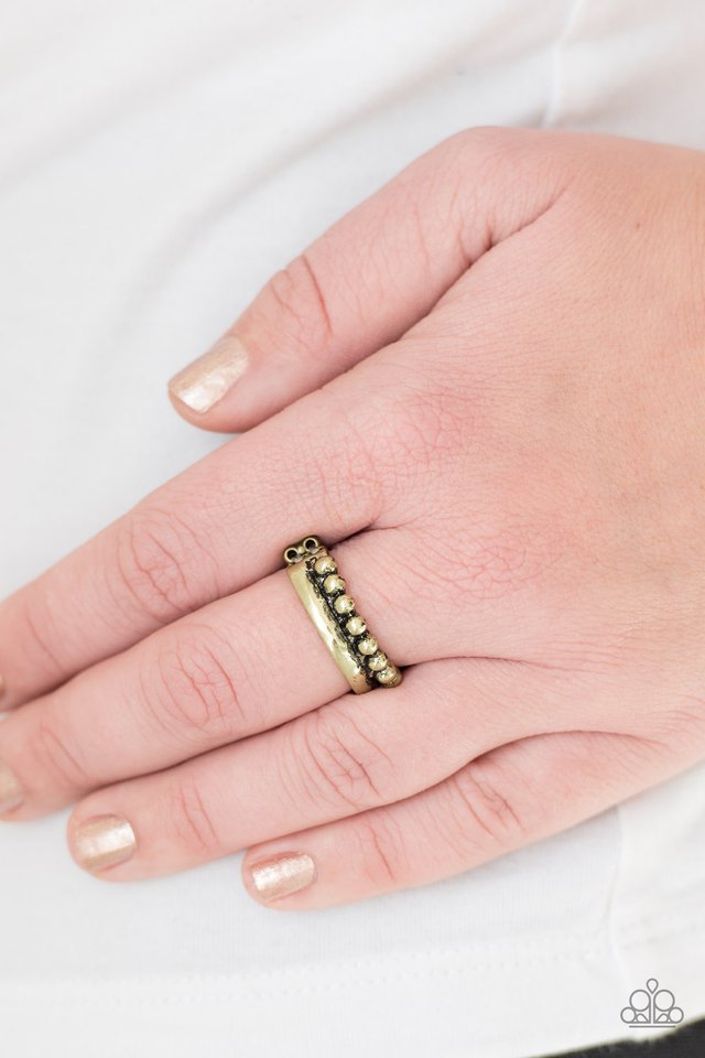 Paparazzi ♥ Glow By Glow - Brass ♥ Ring