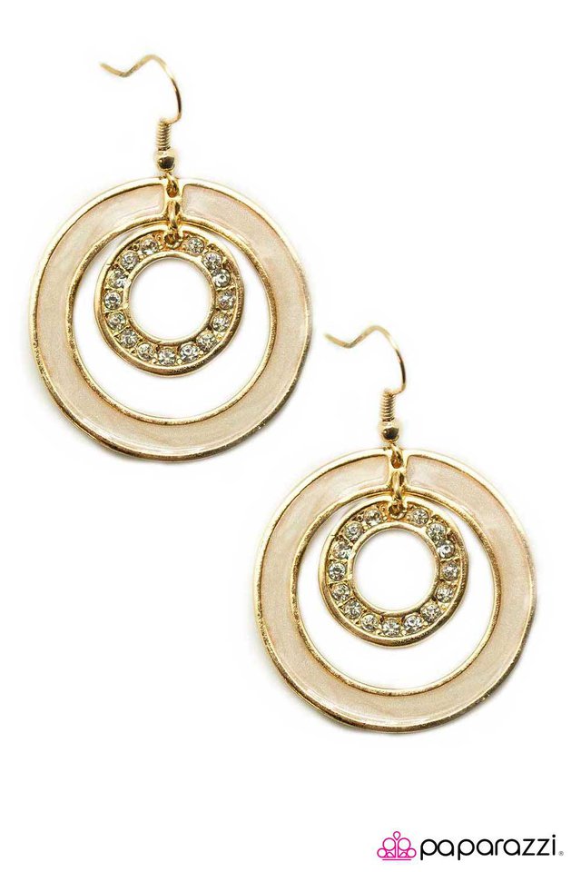 Paparazzi ♥ Modern Marble - Gold ♥ Earrings
