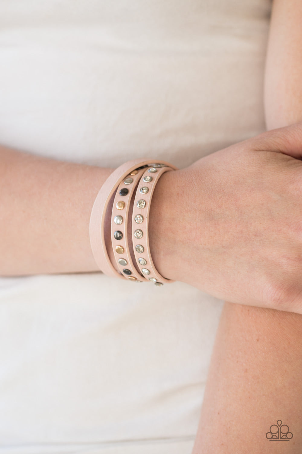 Paparazzi ♥ Catwalk Casual - Pink ♥  Bracelet