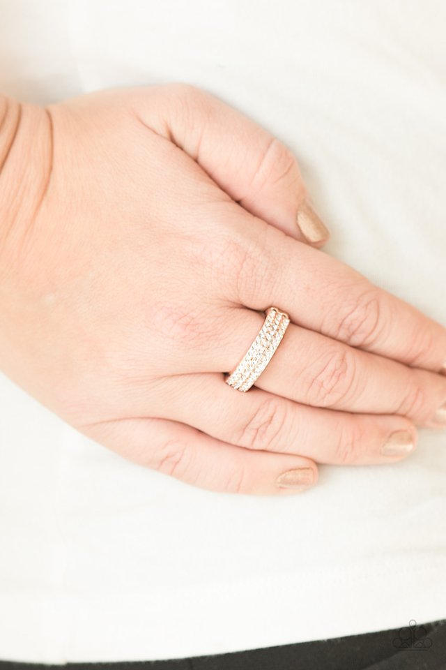Paparazzi ♥ Turn The Other CHIC - Rose Gold ♥ Ring