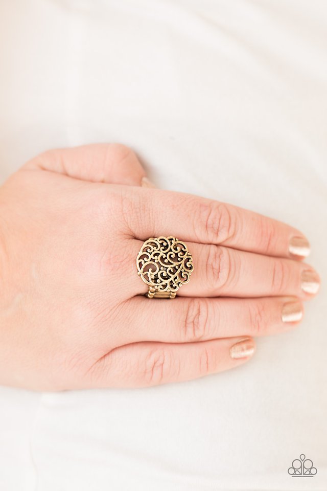 Paparazzi ♥ Thrills and Frills - Brass ♥ Ring