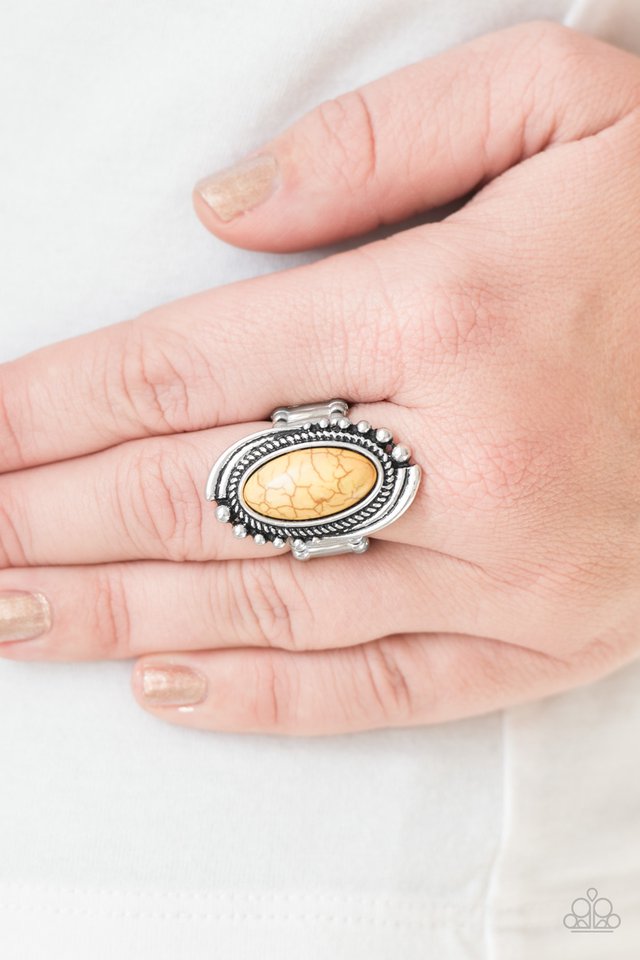 Paparazzi ♥ Stone Mountains - Yellow ♥ Ring
