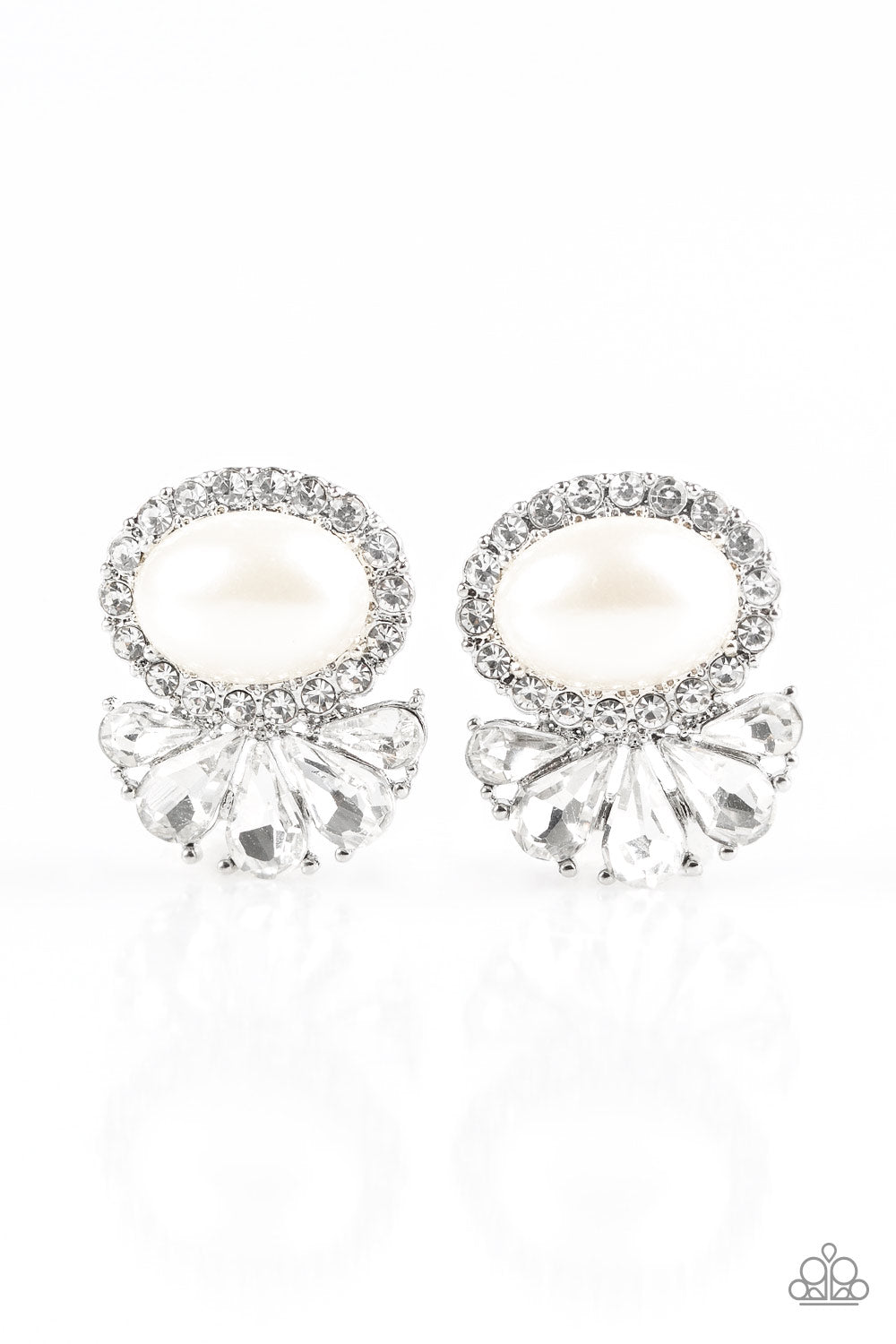 happily-ever-after-glow-white-post-p5po-wtxx-119xx
