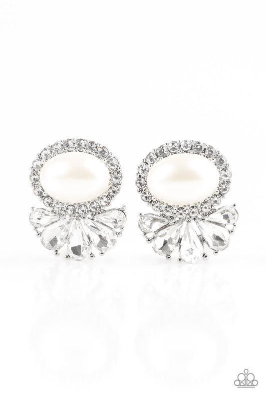 happily-ever-after-glow-white-post-p5po-wtxx-119xx