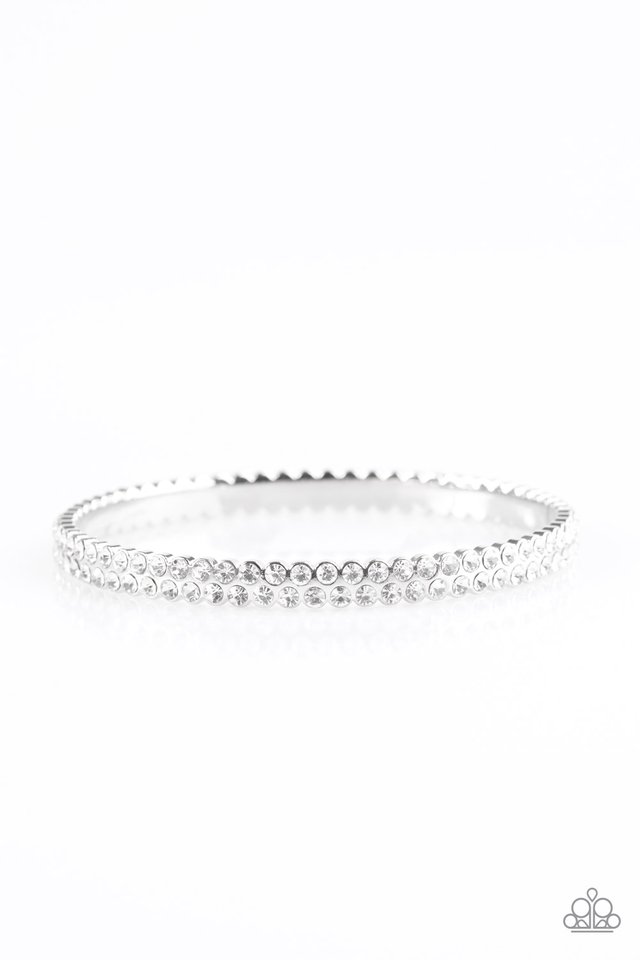 decked-out-in-diamonds-white-p9re-wtxx-196xx