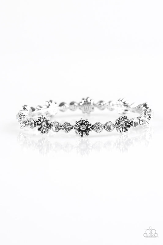 daffodil-diva-white-p9wh-wtxx-145xx