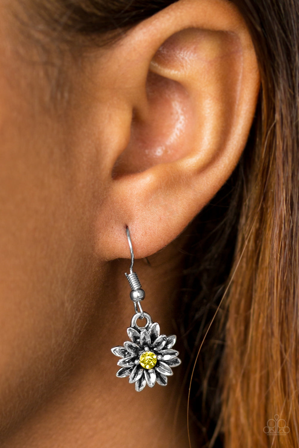 Paparazzi ♥ Diamonds and Daisies - Yellow ♥  Earrings