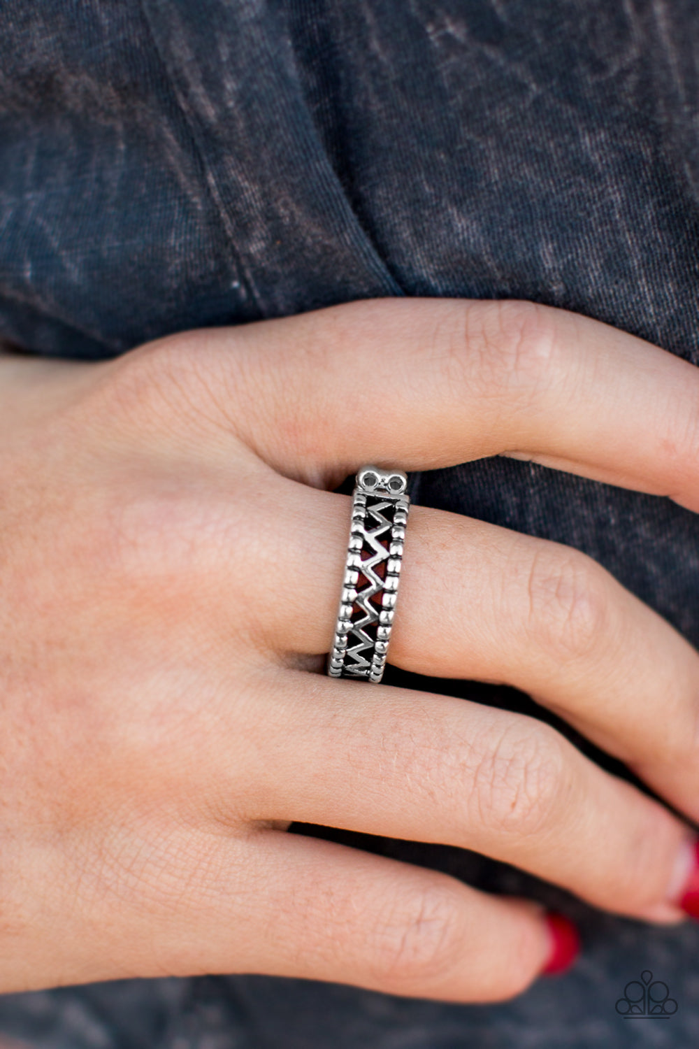 Paparazzi ♥ Thunder and Lightning - Silver ♥  Ring