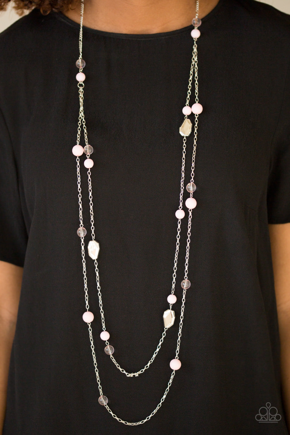 Paparazzi ♥ Hitting A GLOW Point - Pink ♥  Necklace