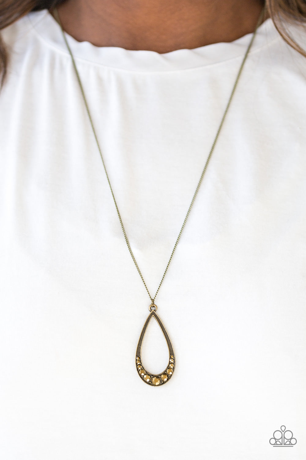 Paparazzi ♥ Teardrop Tease - Brass ♥  Necklace