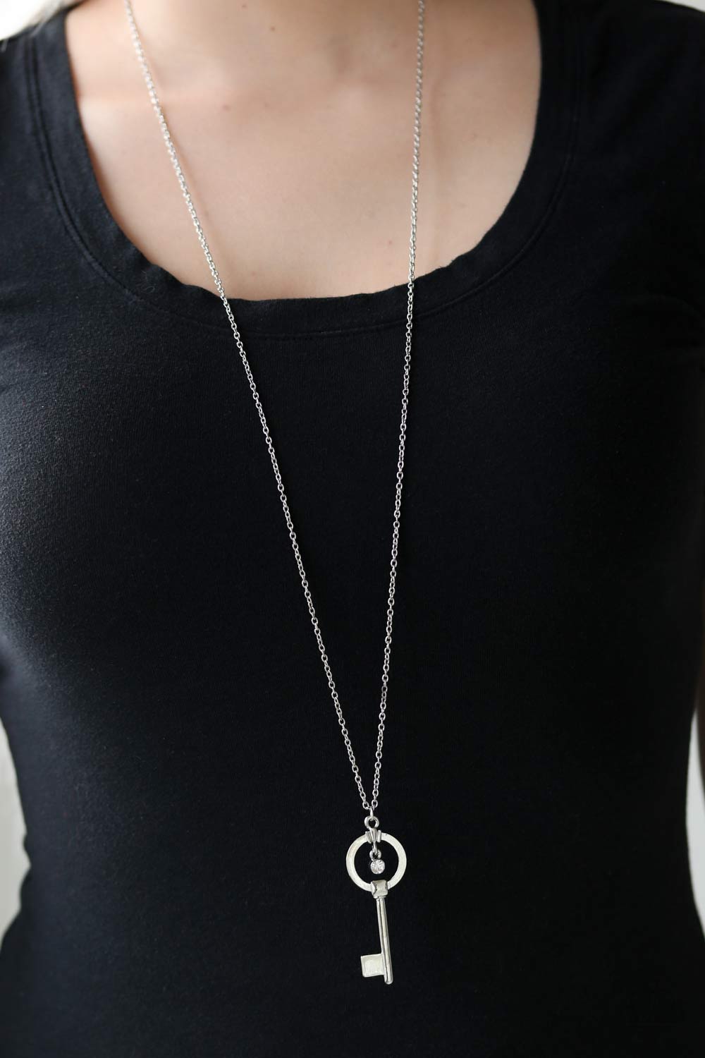 Paparazzi ♥ Open New Doors - White ♥  Necklace