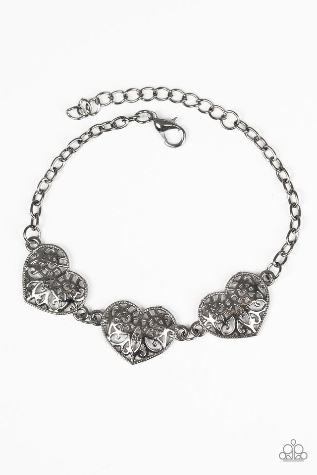 fond-of-hearts-black-p9wh-bkxx-139rf