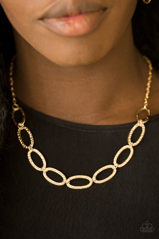 Paparazzi ♥ Legendary Lioness - Gold ♥ Necklace