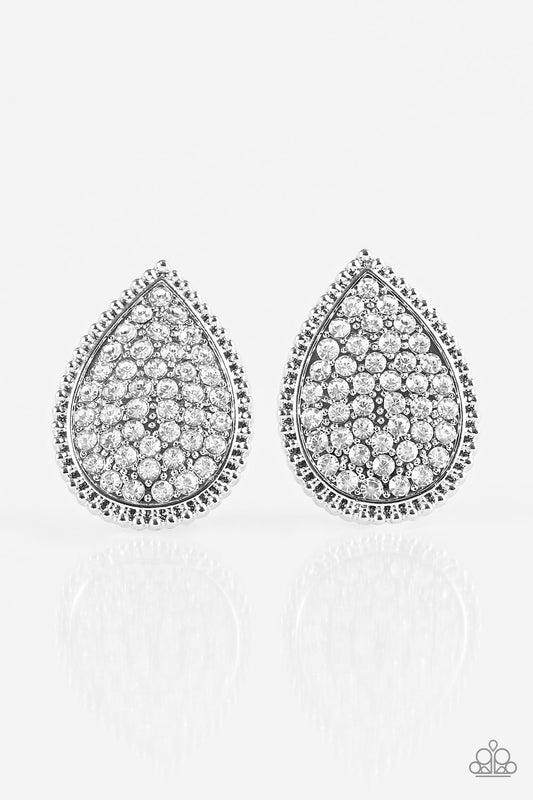 a-run-for-their-money-white-post-p5po-wtxx-123xx