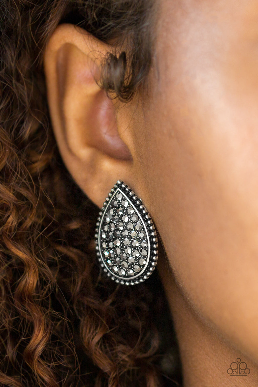 Paparazzi ♥ A Run For Their Money - Silver Post ♥  Post Earrings
