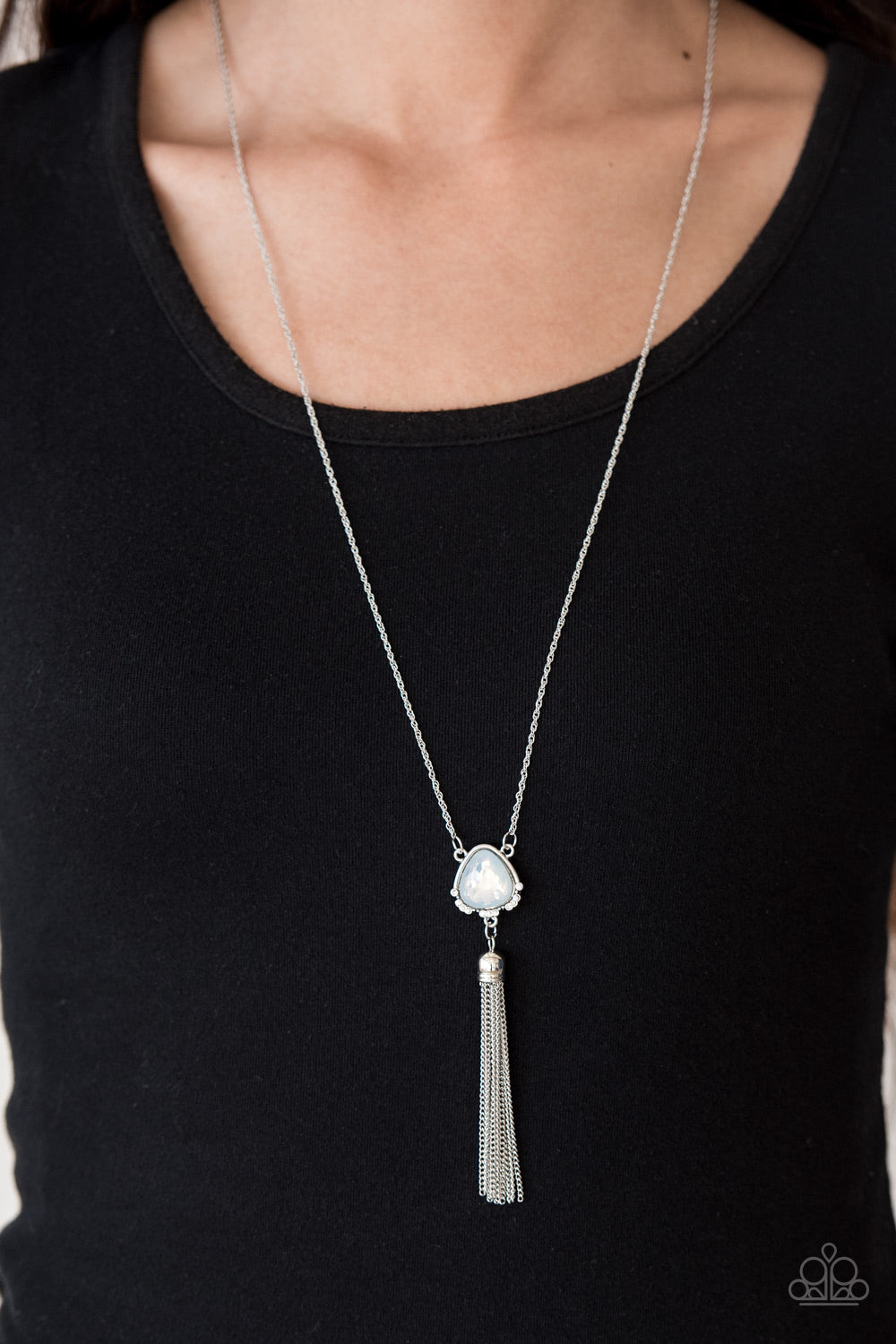 Paparazzi ♥ The Glow Show - White ♥  Necklace