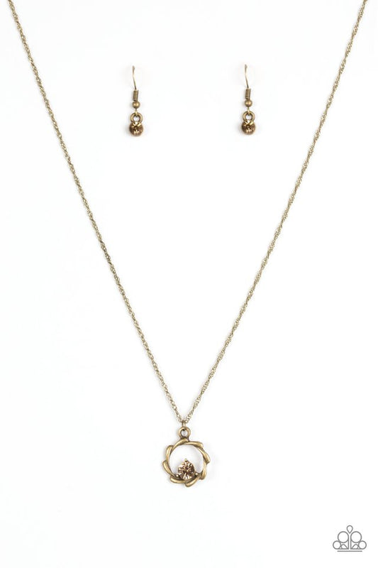 paint-the-town-in-glitter-brass-p2da-brxx-093xx