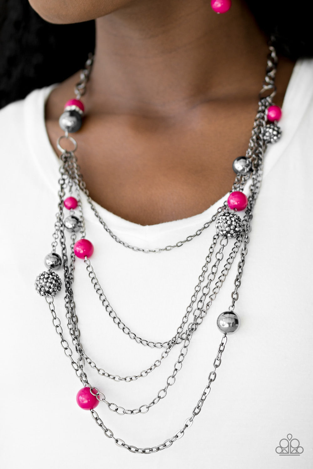 Paparazzi ♥ Radiant Renegade - Pink ♥  Necklace