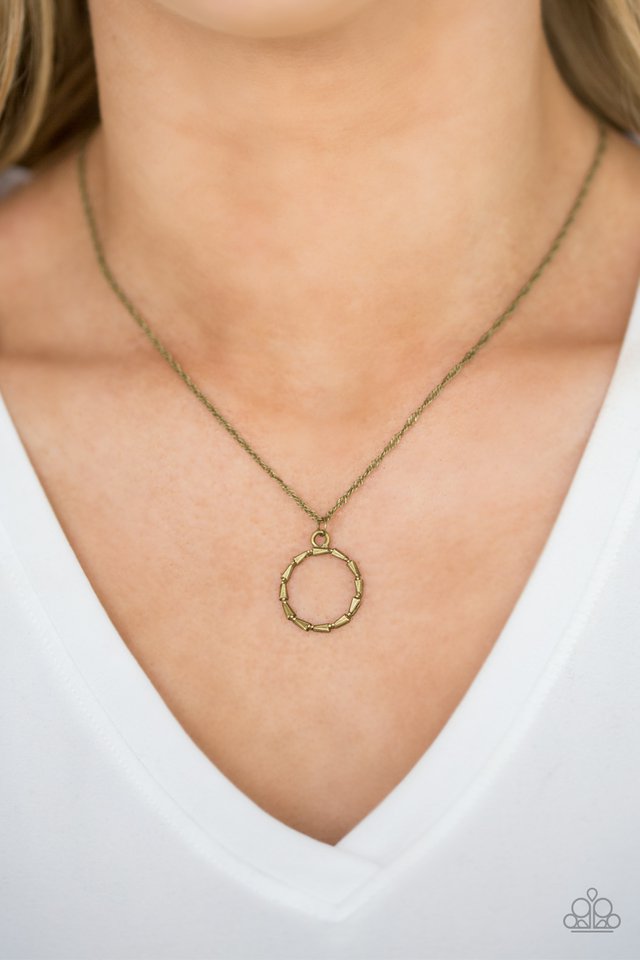 Paparazzi ♥ Simply Simple - Brass ♥ Necklace