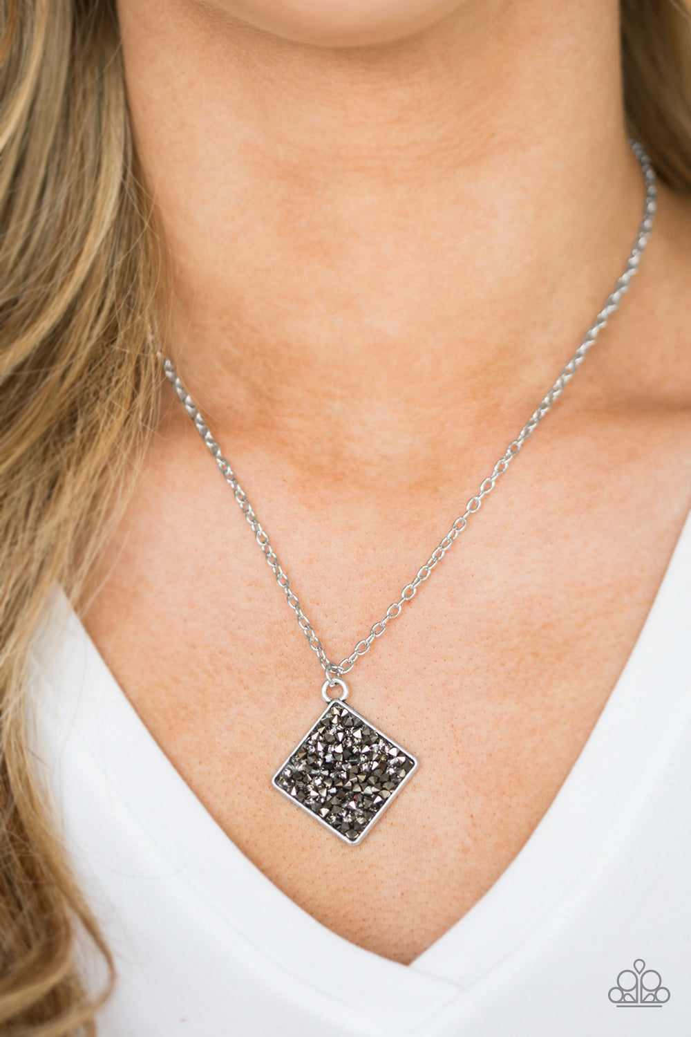 Paparazzi ♥ Kickin Up STARDUST - Silver ♥  Necklace