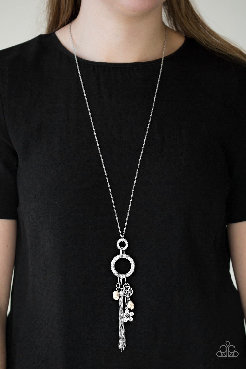 Paparazzi ♥ Tour de Desert - White ♥  Necklace
