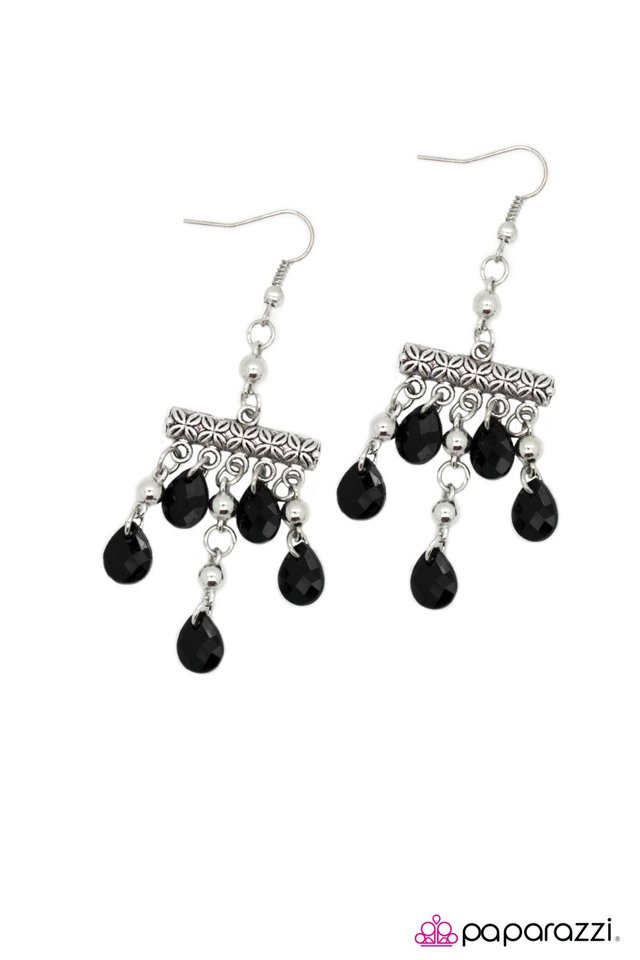 Paparazzi ♥ Black to Black - Black ♥ Earrings