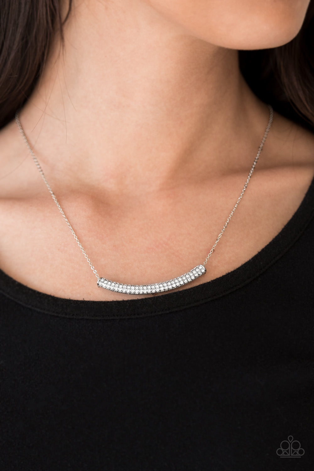 Paparazzi ♥ Metro Magnificence - White ♥  Necklace