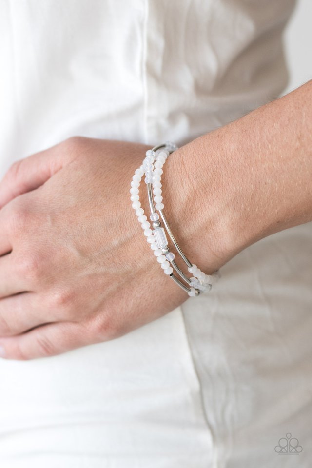 Paparazzi ♥ Dream Gleam - White ♥ Bracelet