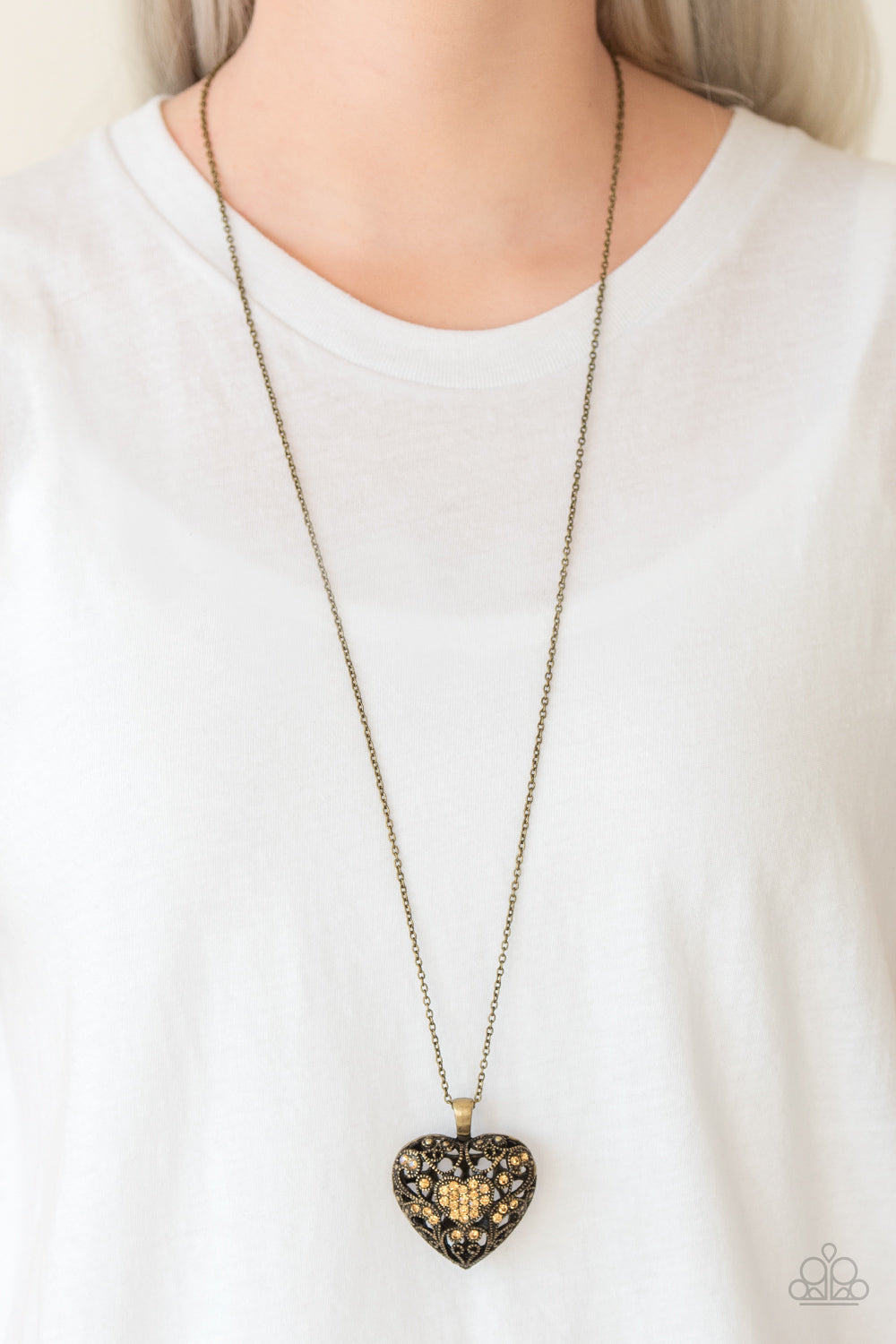 Paparazzi ♥ Heartless Heiress - Brass ♥  Necklace