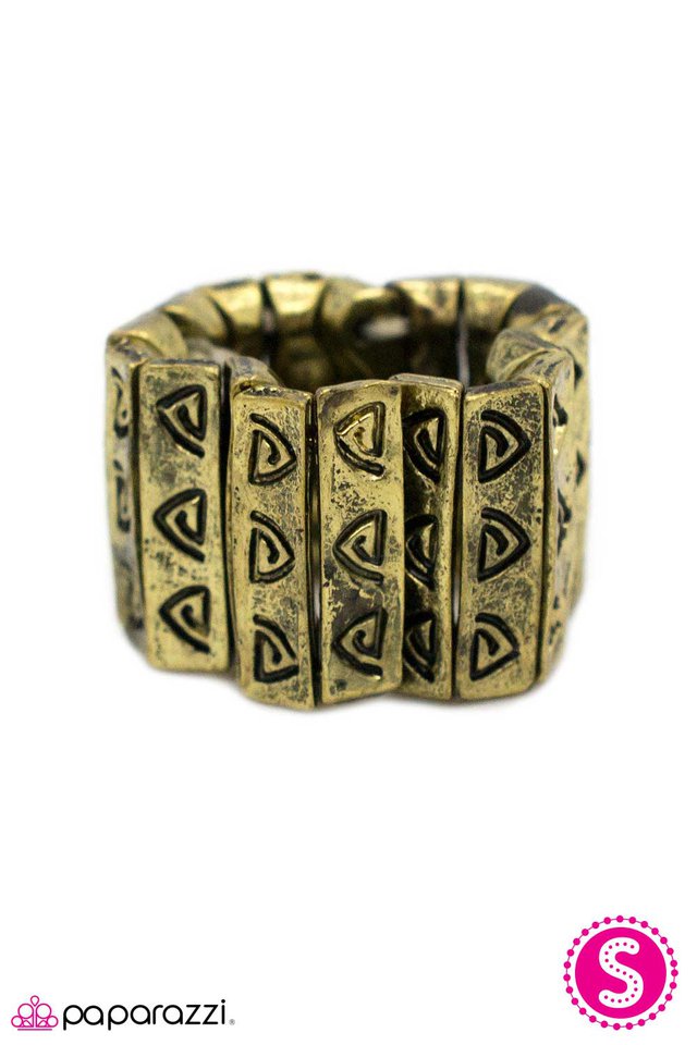 Paparazzi ♥ All Around Town - Brass ♥ Ring