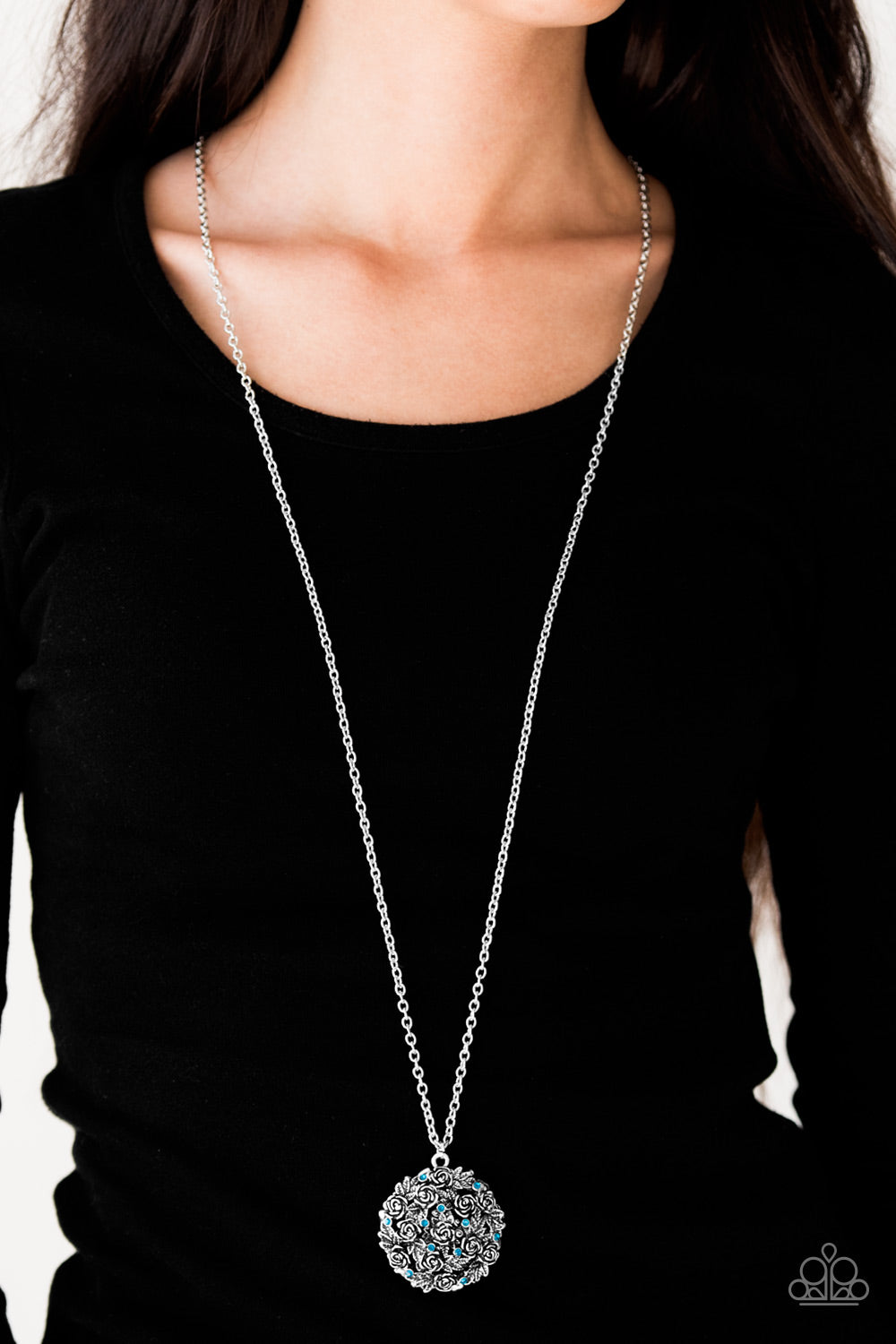 Paparazzi ♥ Royal In Roses - Blue ♥  Necklace