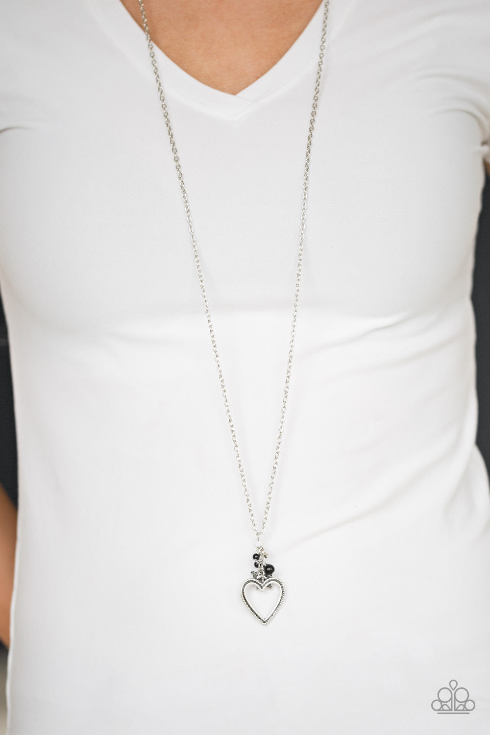 Paparazzi ♥ Fluttering Heart - Black ♥  Necklace