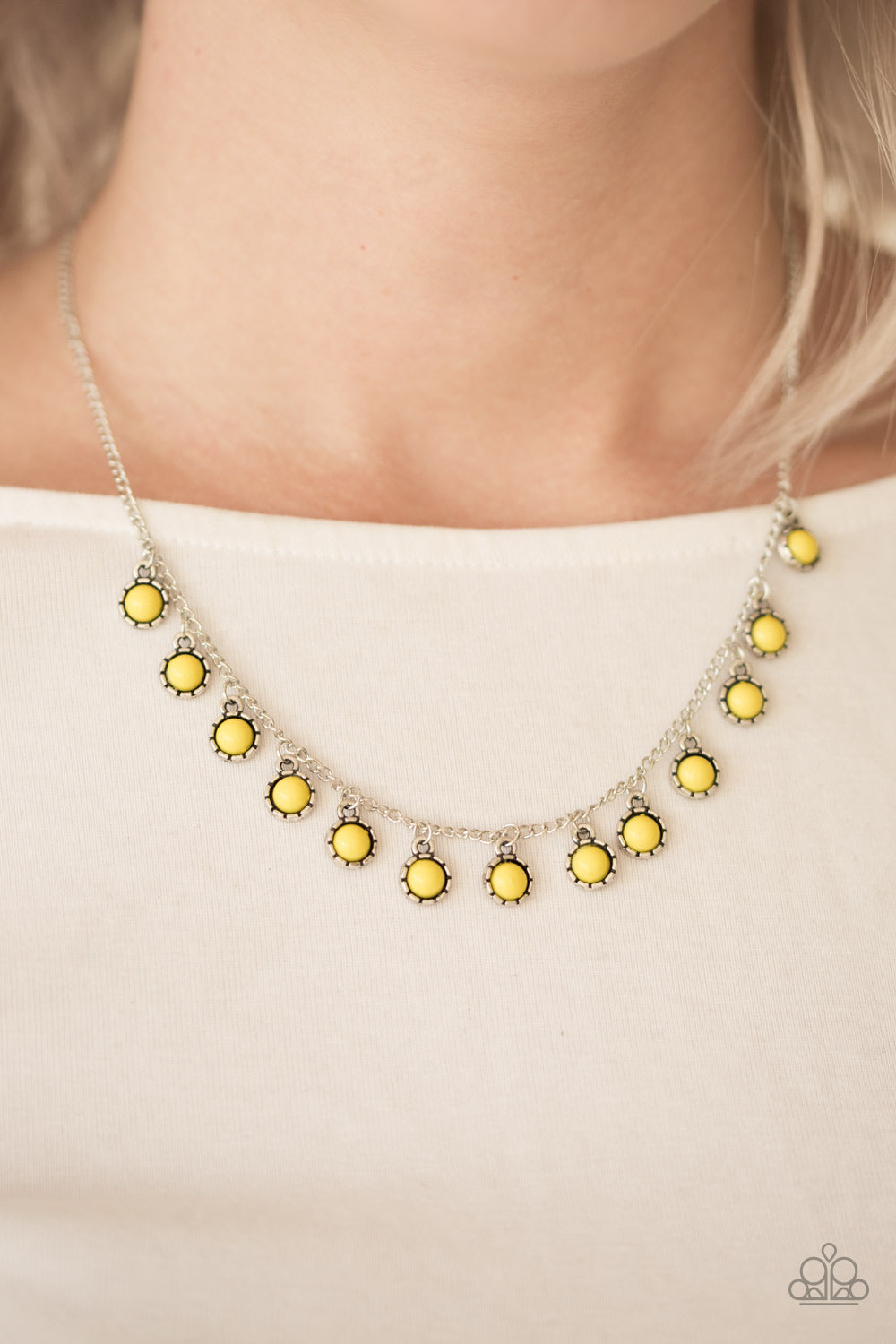 Paparazzi ♥ Gypsy Glow - Yellow ♥  Necklace