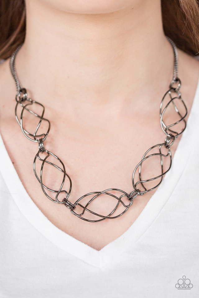 Paparazzi ♥ Burst Into Flames - Black ♥ Necklace