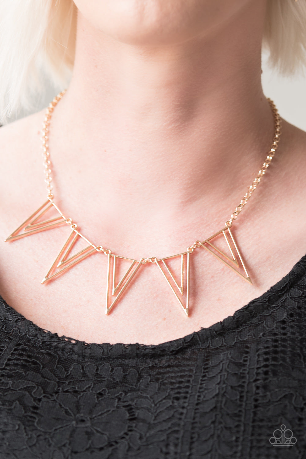 Paparazzi ♥ Bite The Big One - Gold ♥  Necklace