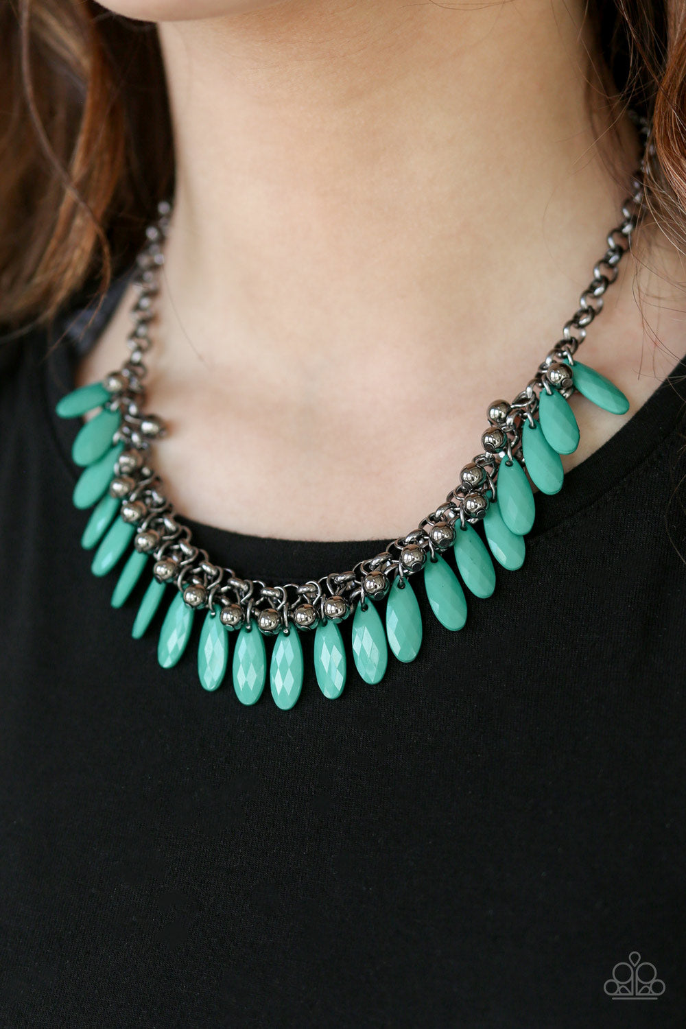 Paparazzi ♥ Jersey Shore - Green ♥  Necklace