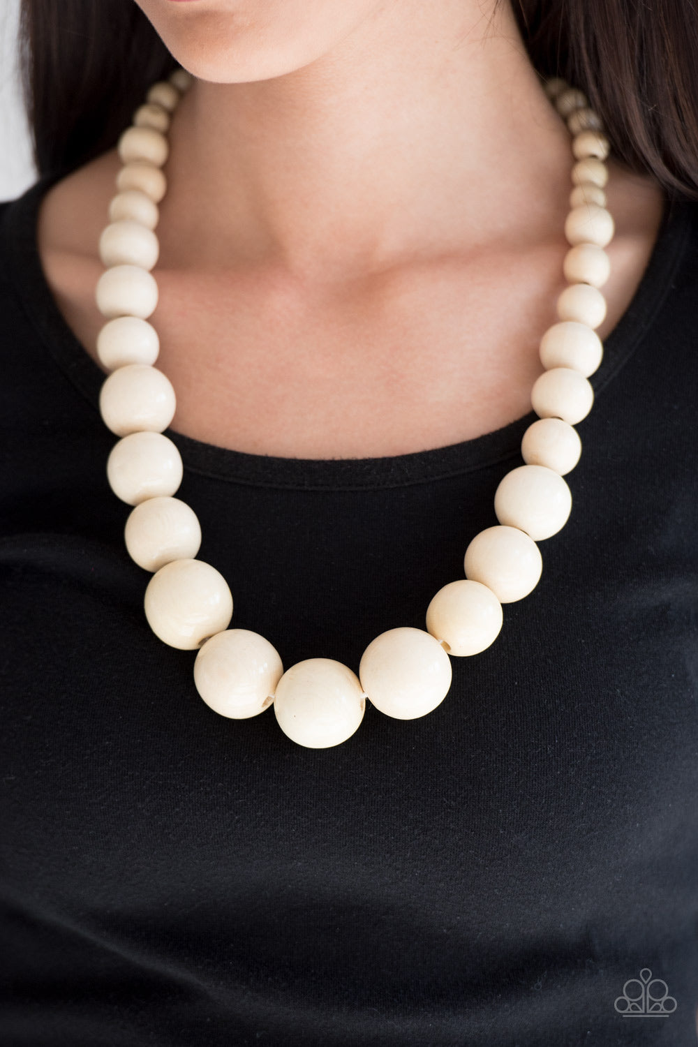 Paparazzi ♥ Effortlessly Everglades - White ♥  Necklace