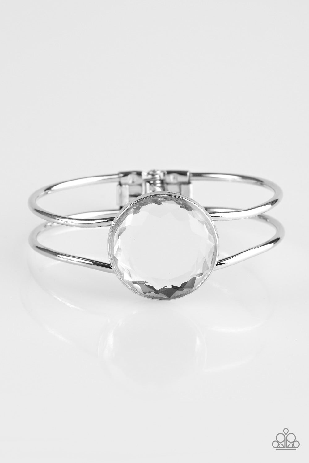showbiz-shimmer-white-p9re-wtxx-212xx