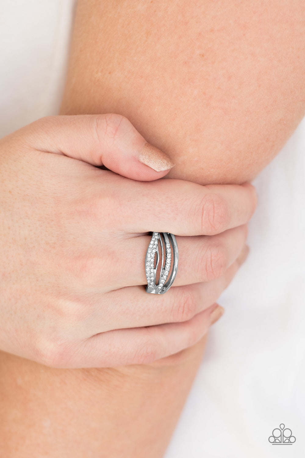 Paparazzi ♥ Bank On It - White ♥  Ring